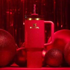 NIB Limited Edition Stanley QuencherH2O FlowstateTumbler Scarlet Tinsel